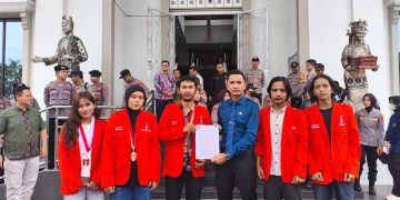 Aksi Jilid II, GMNI Jambi Tagih Keberanian DPRD Awasi Dugaan Korupsi dan Konflik Kepentingan. FOTO: IST