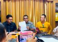 Ritas Mairiyanto saat gelar pers conference terkait dugaan penipuan yang disematkan kepadanya. FOTO: IST