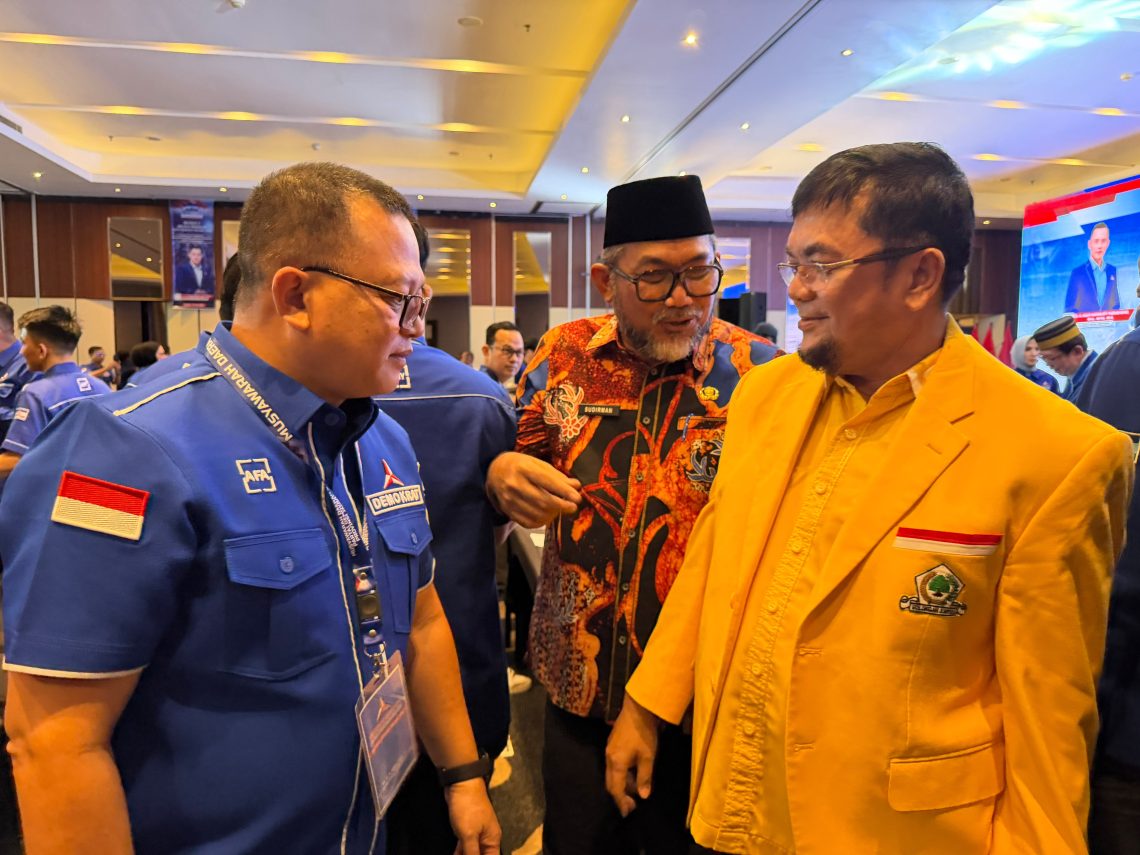 Sekretaris DPD Golkar Provinsi Jambi Ivan Wirata hadir pada Musda ke V Partai Demokrat Jambi. FOTO: UCUP