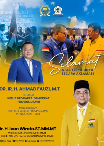 Sekretaris Golkar Jambi, Ivan Wirata mengucapkan selamat atas terpilihnyo Ahmad Fauzi secara aklamasi sebagai ketua DPD Partai Demokrat Jambi. FOTO: UCUP