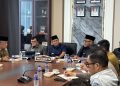 Ivan Wirata, Sekda Sudirman dan Wali Kota Jambi saat dialog membahas upaya peningkatan pajak opsen. FOTO: IST