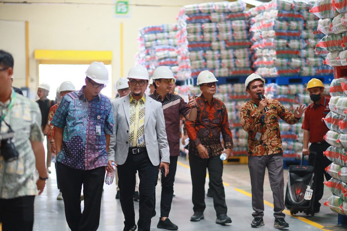 Kunjungan kerja komisi II DPRD Provinsi Jambi ke food station selaku BUMD di Jakarta. FOTO: UCUP