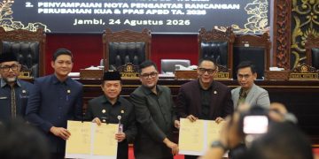 Sidang paripurna DPRD Provinsi Jambi terkait pengesahan APBD 2027. FOTO: IST