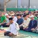 Suasana sholat Istisqo di Lapas Narkotika Muara Sabak. FOTO: IST