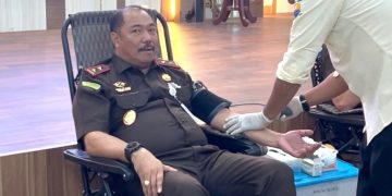 Sambut Hari Lahir Kejaksaan ke-81, Kajati Jambi Teguhkan Pengabdian Lewat Donor Darah. FOTO: IST