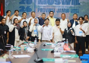 Penulisan SK Pengurus MTI Jambi Terbit, Ivan Wirata Tegaskan: Bukan Saatnya Seremoni, Sekarang Waktunya Bekerja. FOTO: UCUP