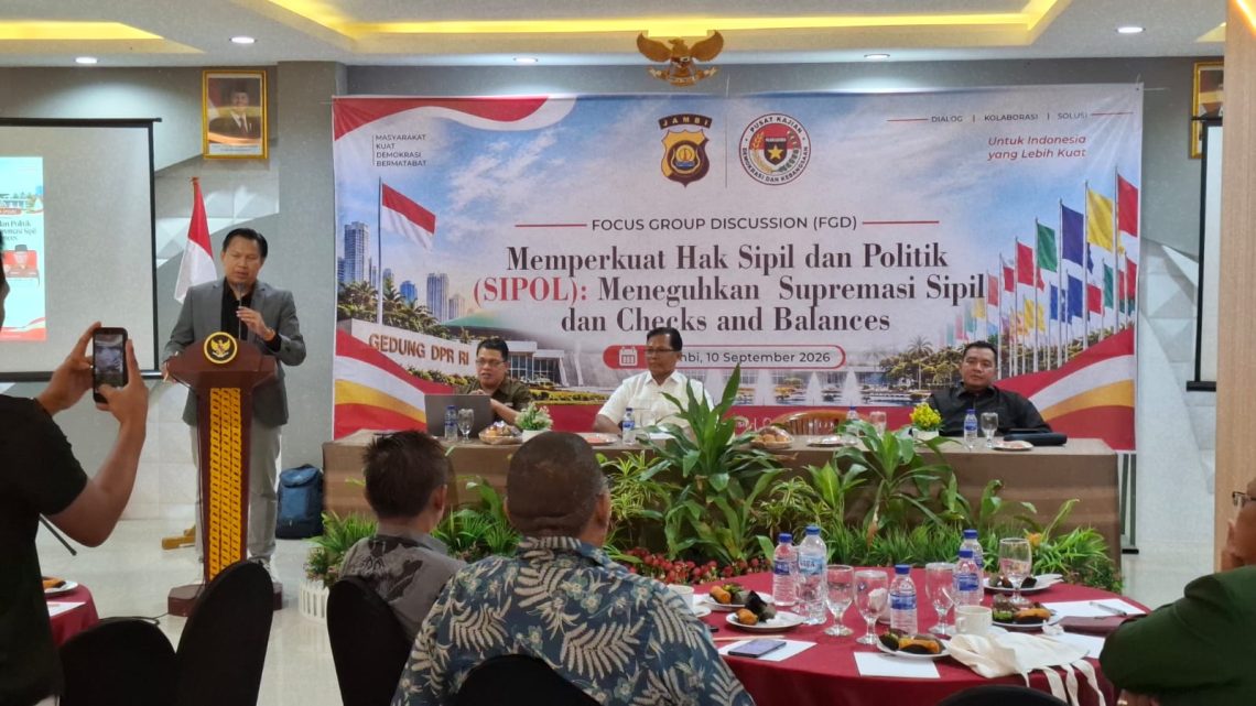 Direktur Pusakademia, Alfarisi saat menyampaikan kata sambutan. FOTO: IST
