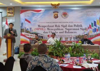 Direktur Pusakademia, Alfarisi saat menyampaikan kata sambutan. FOTO: IST