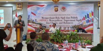 Direktur Pusakademia, Alfarisi saat menyampaikan kata sambutan. FOTO: IST