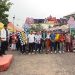 Saat mau melepas peserta jalan sehat HUT RRI ke-81. FOTO: UCUP