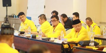 Sekretaris DPD I Partai Golkar Provinsi Jambi Ivan Wirata saat menghadiri Rakornis Golkar di Palembang. FOTO: UCUP