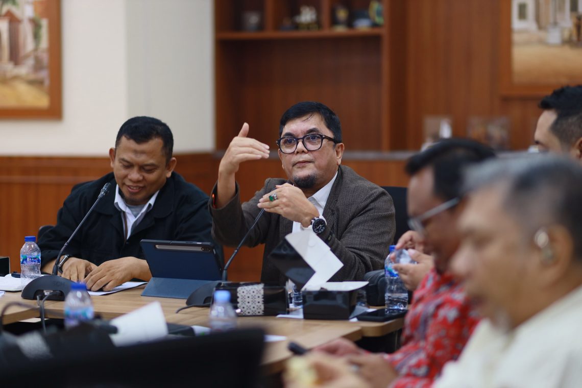 Pimpin Bapemperda dan Bamus DPRD Jambi, Ivan Wirata Gali Tata Kelola Perencanaan dan Pokir ke Bappeda DKI. FOTO: UCUP