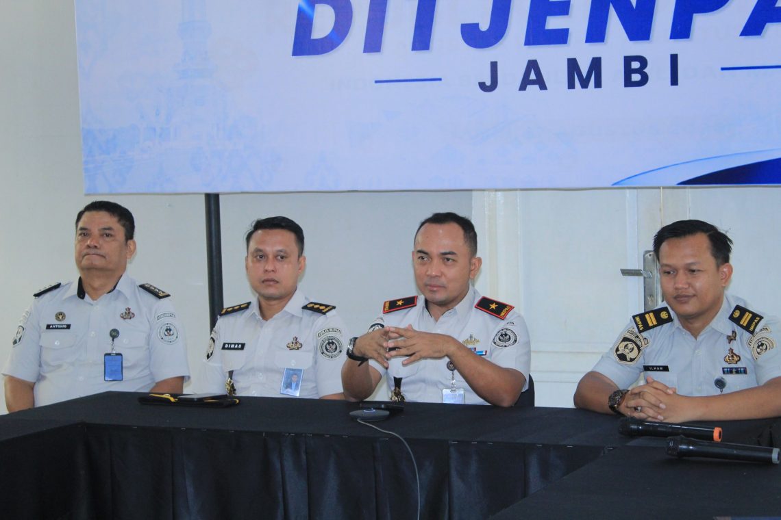 Kanwil Ditjenpas Jambi Irwan Rahmat Gumilar saat membuka acara Rabu Pintar. FOTO:  IST