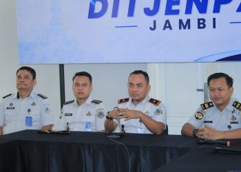 Kanwil Ditjenpas Jambi Irwan Rahmat Gumilar saat membuka acara Rabu Pintar. FOTO: IST