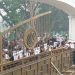 Aliansi Mahasiswa Jambi Dorong Gerbang Kantor Gubernur, Tuntut Bertemu Langsung dengan Gubernur. FOTO: IST