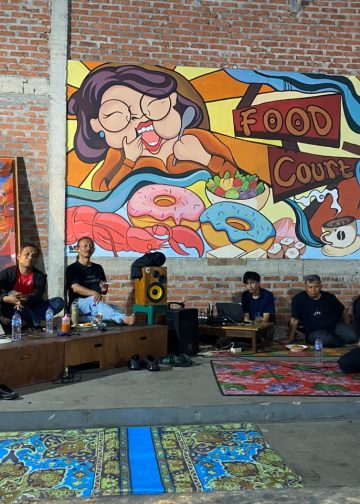 Suasana  Diskusi Ampadu Tanah dan Komunitas Seni Kuflet ke-6 Soroti Arah Pendidikan Seni di ISI Padang Panjang. FOTO: IST