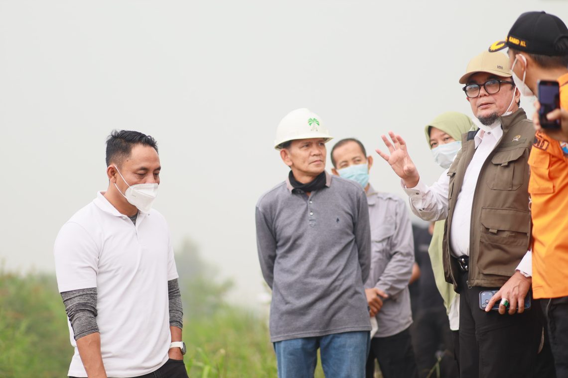 Dana Karhutla Rp30 Miliar Disorot, Ivan Wirata dan Samsul Riduan Turun ke Lapangan. FOTO: UCUP